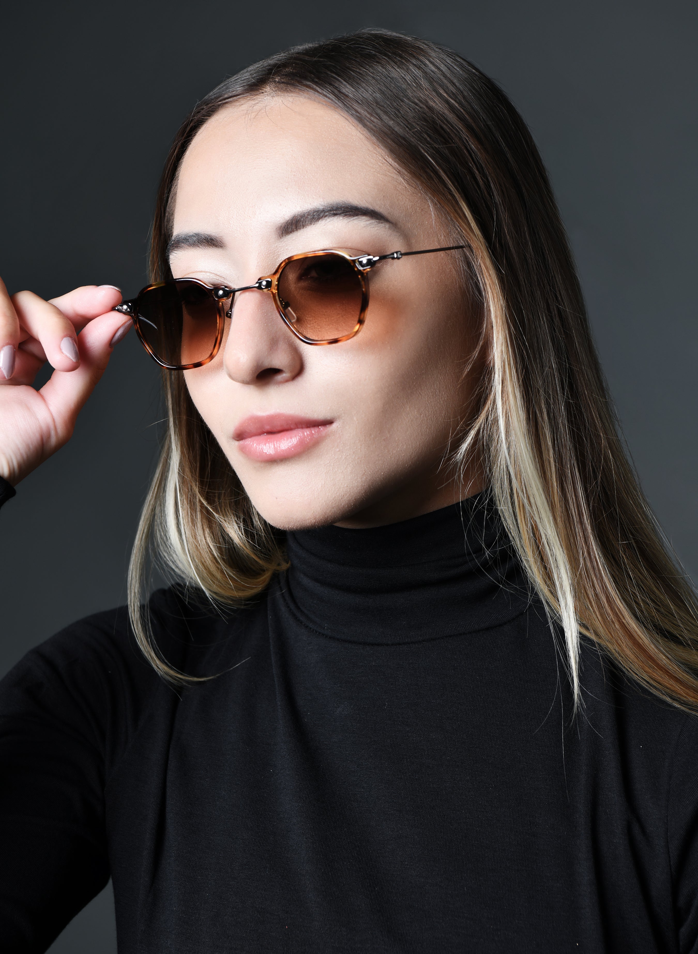 ÓCULOS DE SOL MM808-2